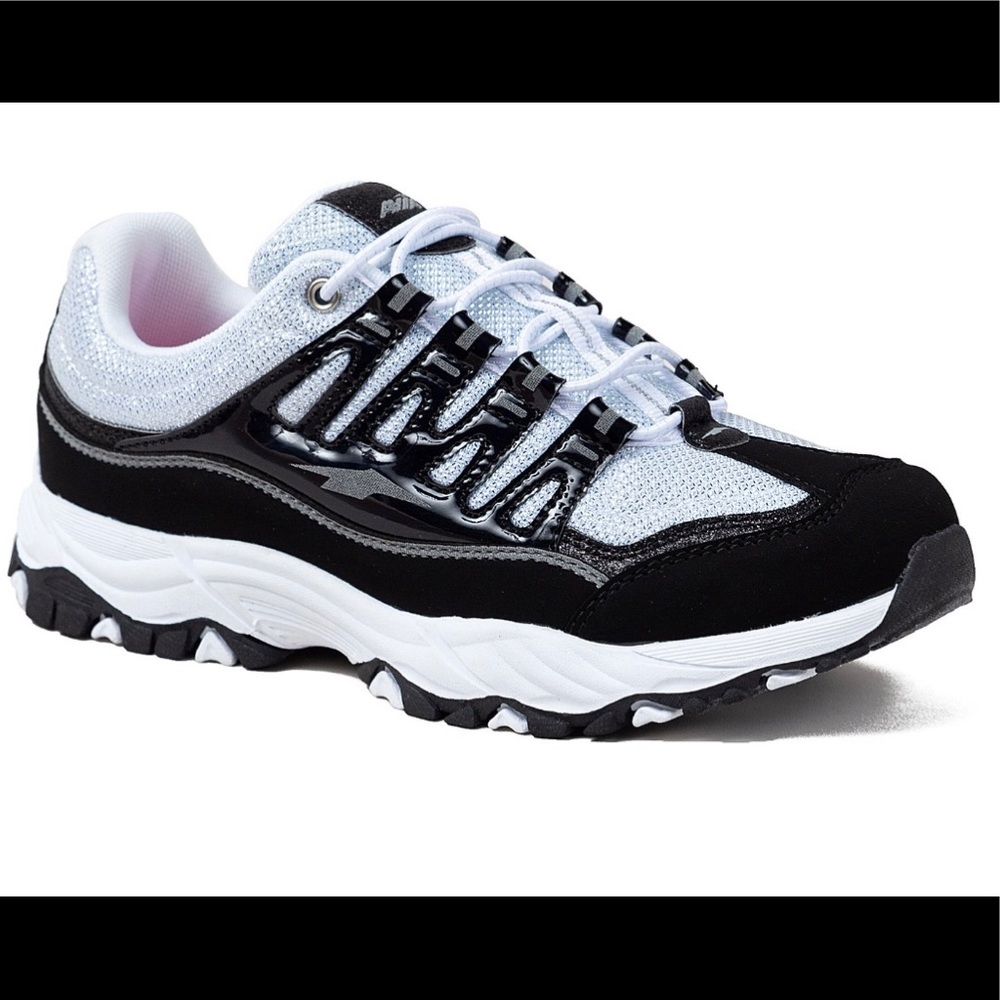 Avia Elevate Retro Athletic Sneaker size 6